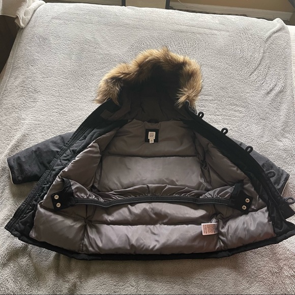 Baby GAP Jacket 4 Years Old with detachable hoodie - Picture 6 of 11